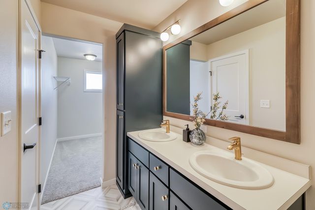 6159 Martin Lane W, West Fargo, ND 58078