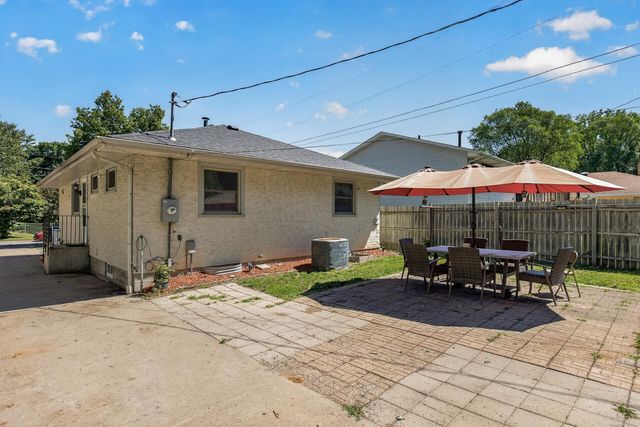 1576 Case Avenue, Saint Paul, MN 55106