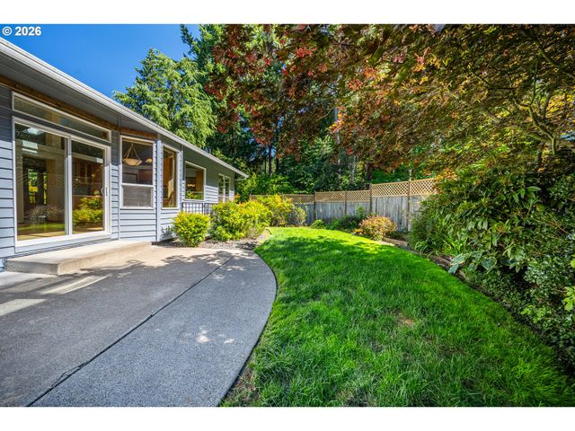 3826 BRIGHTON Ave, Eugene, OR 97405