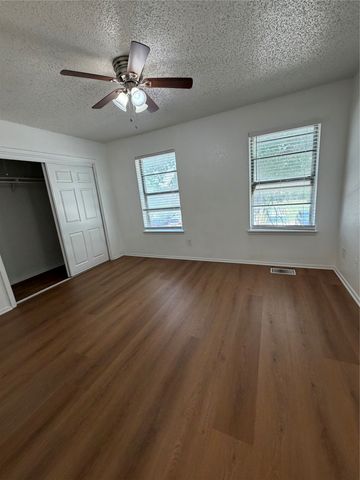 3078 W Sycamore Circle, Euless, TX 76040