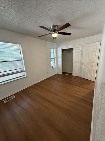 3078 W Sycamore Circle, Euless, TX 76040