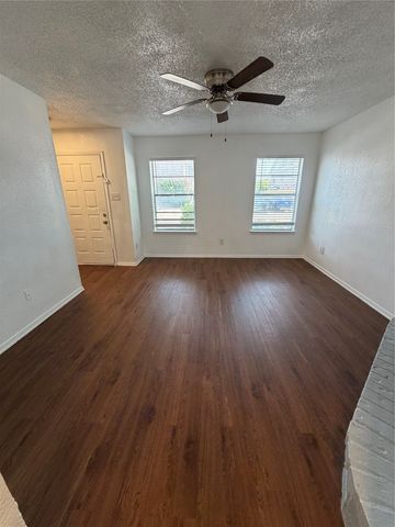 3078 W Sycamore Circle, Euless, TX 76040