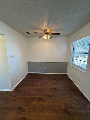 3078 W Sycamore Circle, Euless, TX 76040