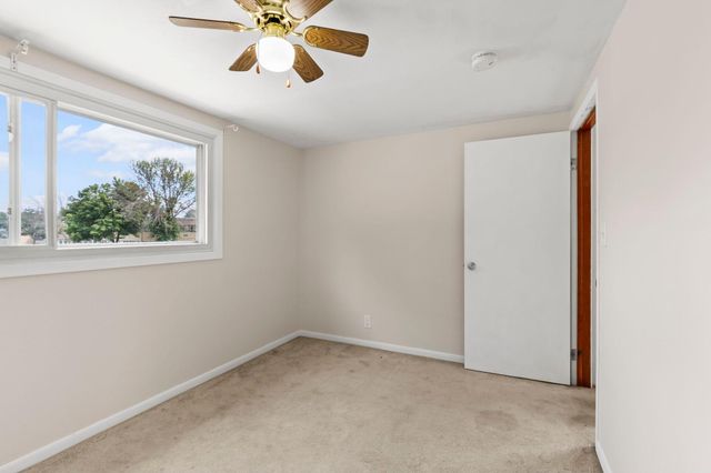 802 Center Street, North Mankato, MN 56003