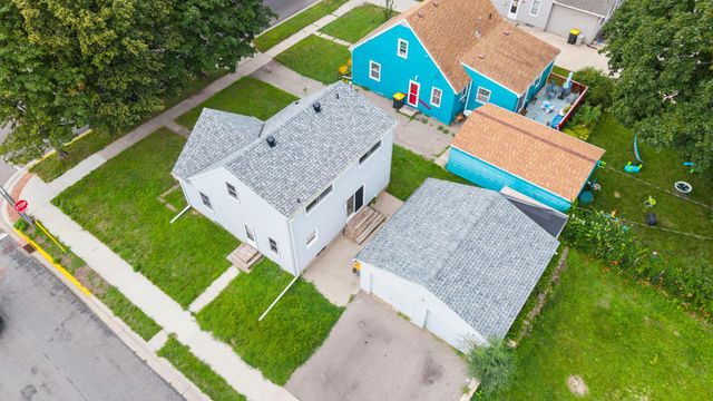 802 Center Street, North Mankato, MN 56003