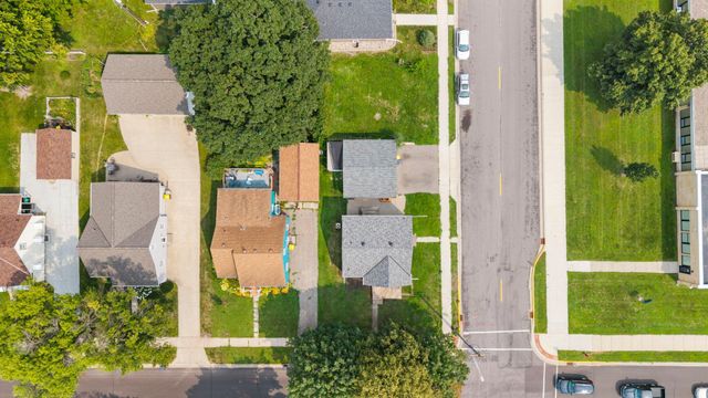 802 Center Street, North Mankato, MN 56003