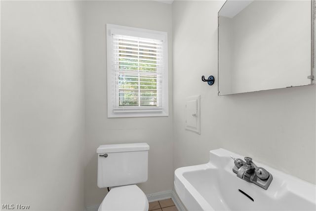 4089 Washington Boulevard, University Heights, OH 44118