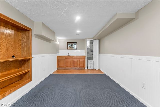 4089 Washington Boulevard, University Heights, OH 44118
