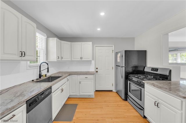 4089 Washington Boulevard, University Heights, OH 44118