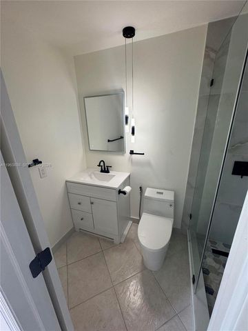 319 Normandy G 319, Delray Beach, FL 33484