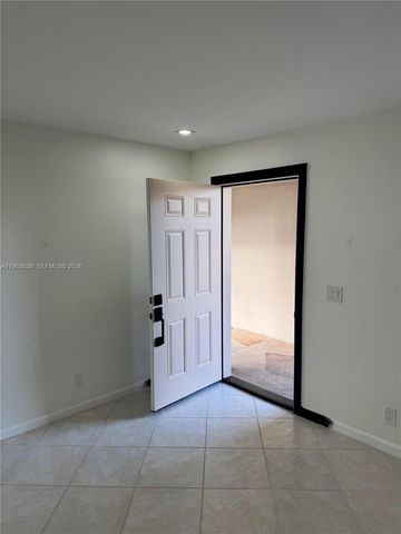 319 Normandy G 319, Delray Beach, FL 33484