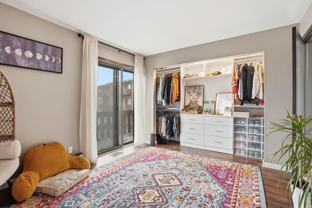 310 SHERIDAN Drive 1D, Willowbrook, IL 60527