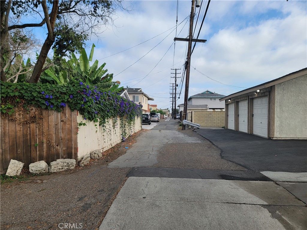 17101 B Lane, Huntington Beach, CA 92647 — photo 3