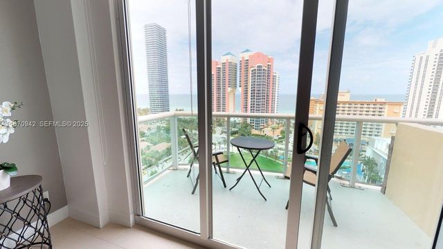 19370 Collins Avenue PH-11, Sunny Isles Beach, FL 33160