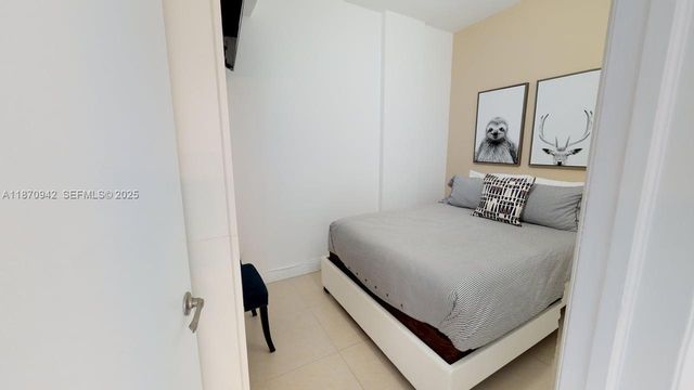 19370 Collins Avenue PH-11, Sunny Isles Beach, FL 33160