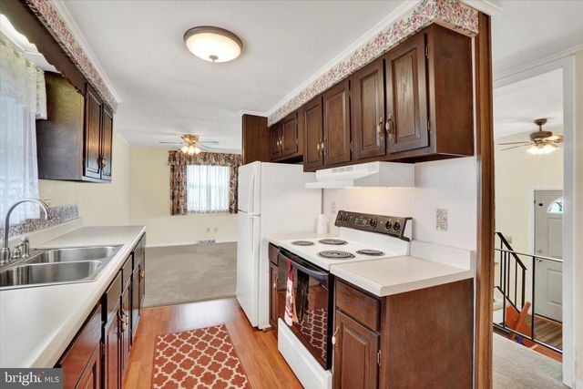 603 OAKWOOD DR, Dover, PA 17315
