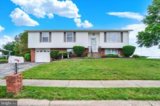 603 OAKWOOD DR, Dover, PA 17315