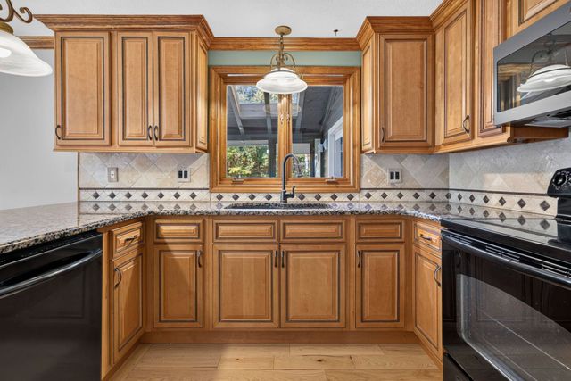 3 Derby Road, Derry, NH 03038