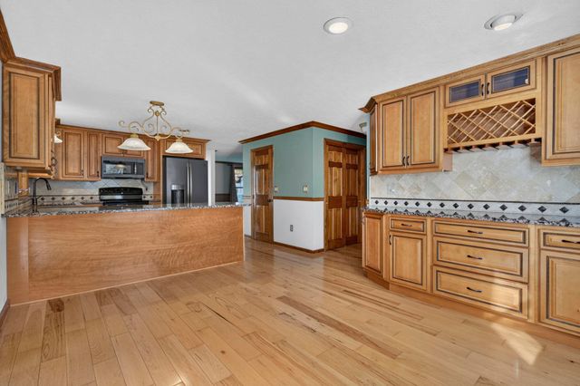 3 Derby Road, Derry, NH 03038