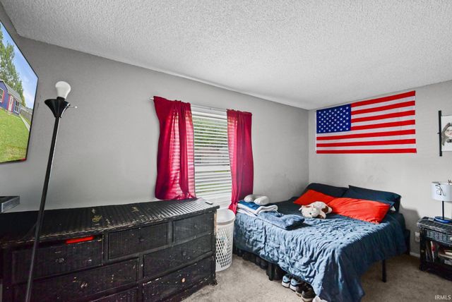 3236 Pipers Glen Drive, Lafayette, IN 47909