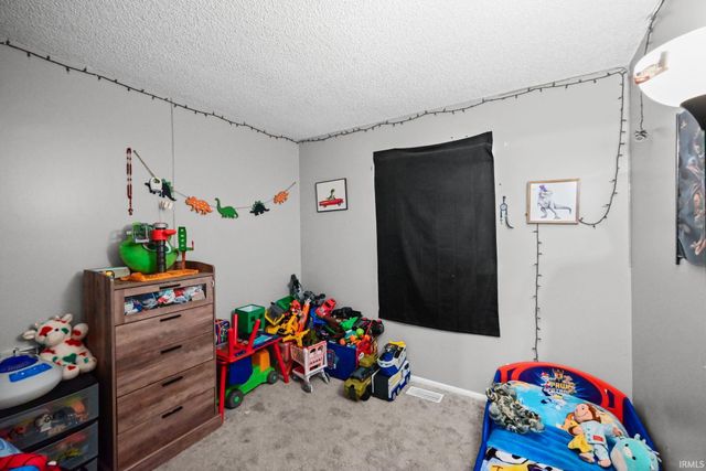 3236 Pipers Glen Drive, Lafayette, IN 47909