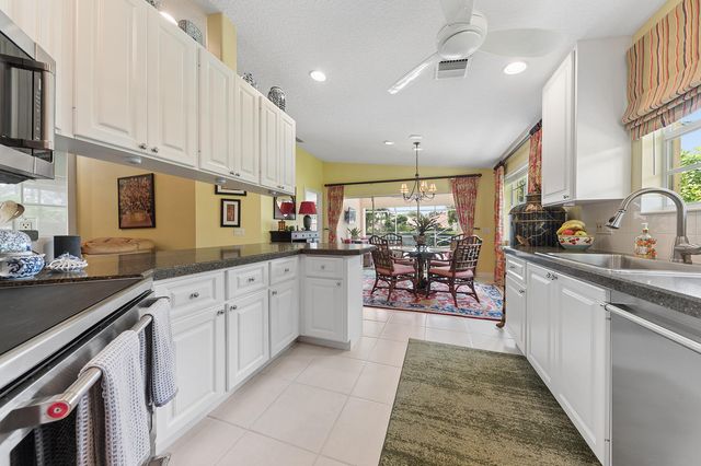 7910 Pine Island Way, West Palm Beach, FL 33411