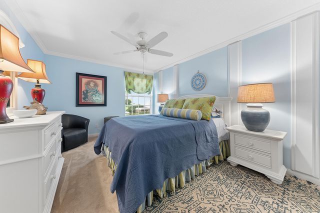 7910 Pine Island Way, West Palm Beach, FL 33411