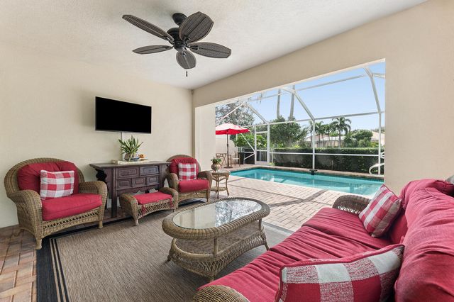 7910 Pine Island Way, West Palm Beach, FL 33411