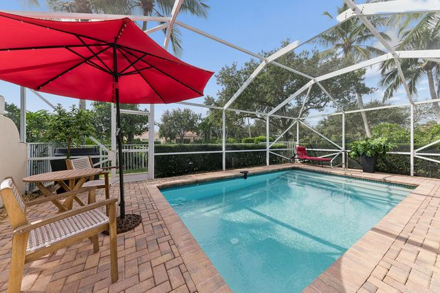 7910 Pine Island Way, West Palm Beach, FL 33411