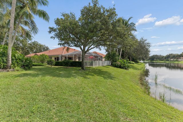 7910 Pine Island Way, West Palm Beach, FL 33411