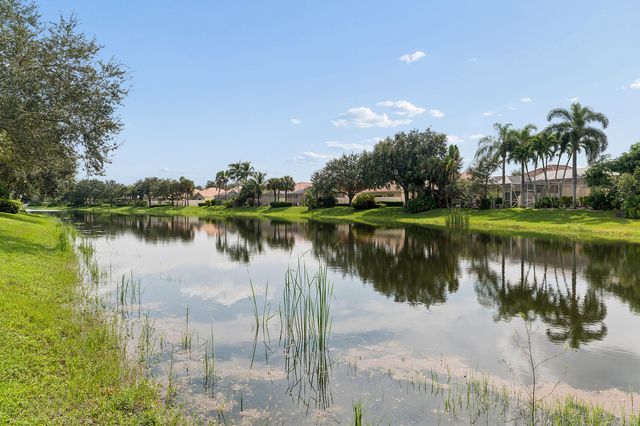 7910 Pine Island Way, West Palm Beach, FL 33411