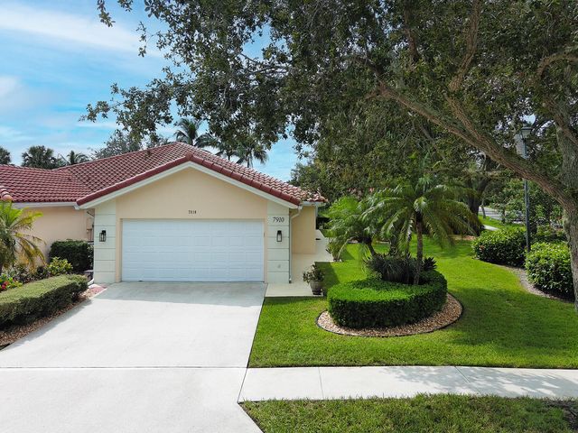 7910 Pine Island Way, West Palm Beach, FL 33411