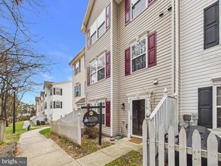 8067 BROOKSTONE CT #100, Severn, MD 21144