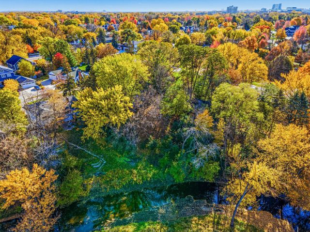 4023 Wood End Drive, Edina, MN 55424