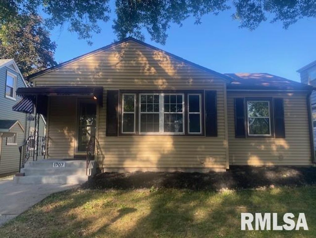 1707 18TH Street C, Moline, IL 61265