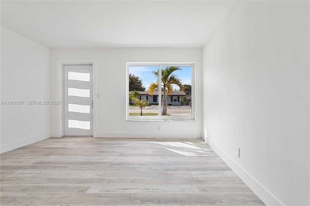 4157 SW 49th Court, Dania Beach, FL 33314