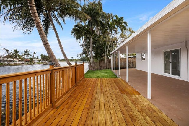 4157 SW 49th Court, Dania Beach, FL 33314
