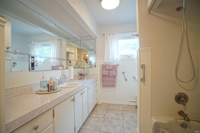 706 W Neher Road, Silver Lake, IN 46982