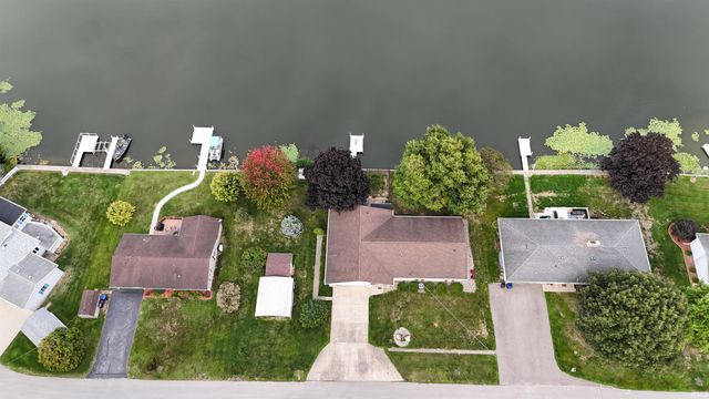 706 W Neher Road, Silver Lake, IN 46982