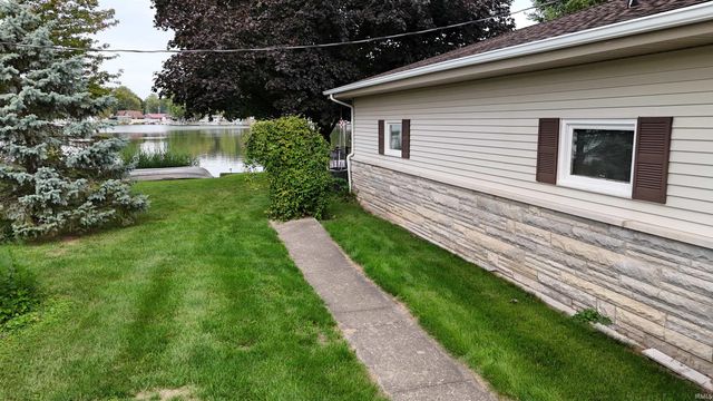 706 W Neher Road, Silver Lake, IN 46982