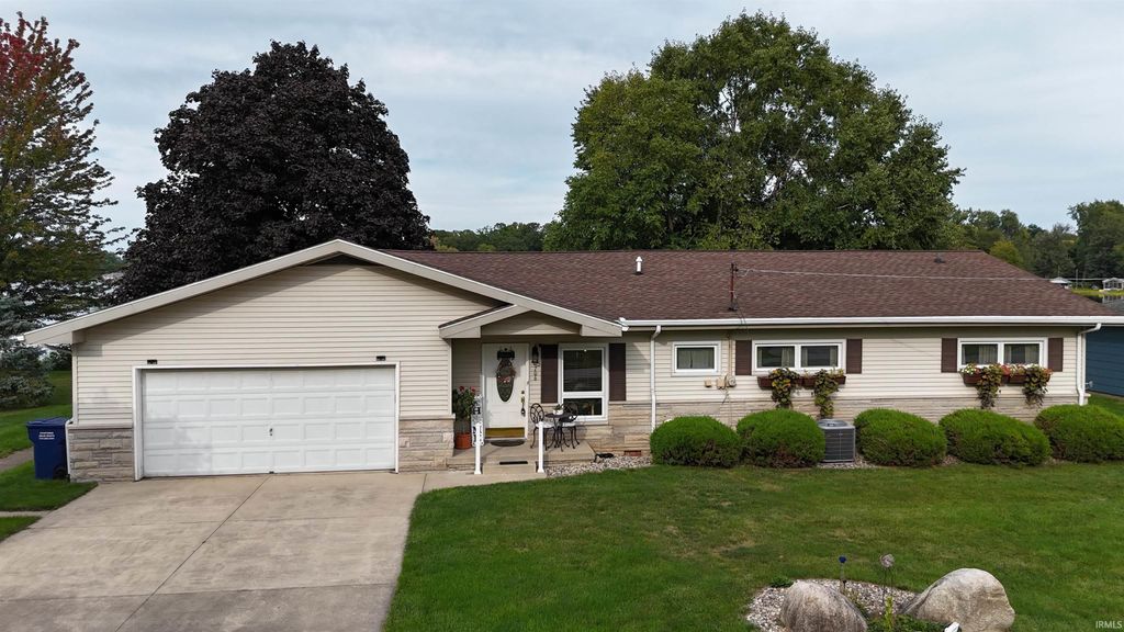 706 W Neher Road, Silver Lake, IN 46982