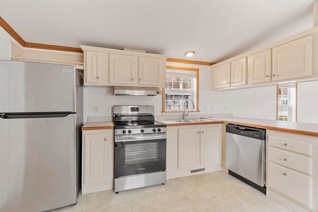 5R Arrow Drive, Salem, NH 03079
