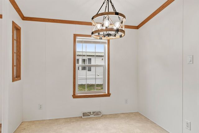 5R Arrow Drive, Salem, NH 03079