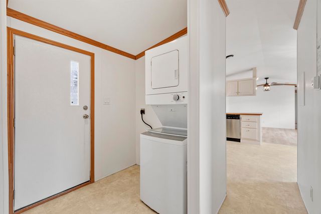 5R Arrow Drive, Salem, NH 03079