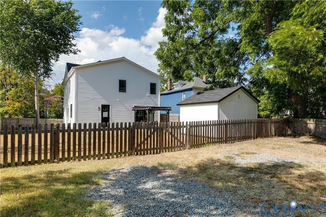 2402 Semmes Ave, Richmond, VA 23225