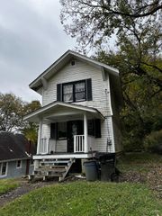 1917 Brinkmeier Avenue, Cincinnati, OH 45225