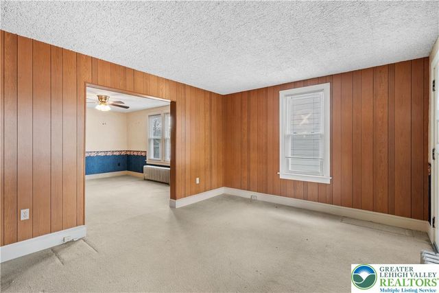 29 South 6th Street, Quakertown Boro, PA 18951