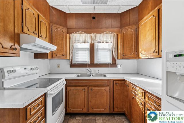 29 South 6th Street, Quakertown Boro, PA 18951