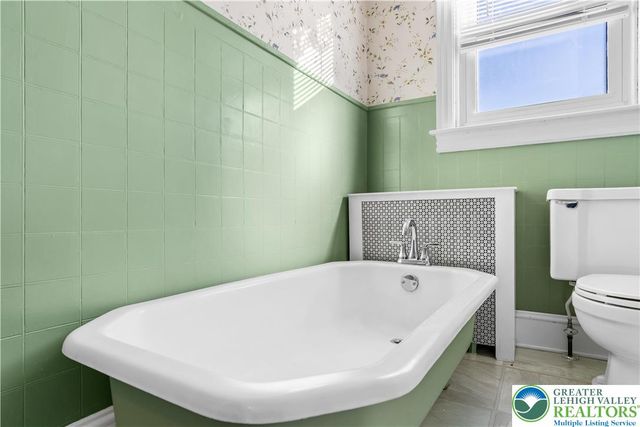 29 South 6th Street, Quakertown Boro, PA 18951