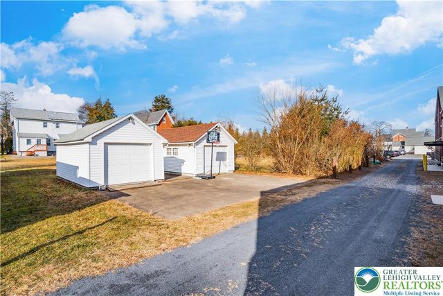 29 South 6th Street, Quakertown Boro, PA 18951